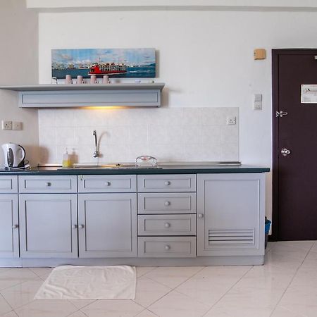 Sea View Paradise Apartment Tanjung Bungah  Exterior photo