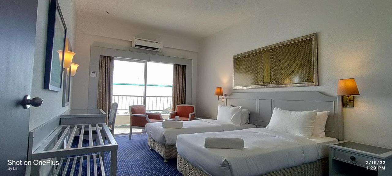 Sea View Paradise Apartment Tanjung Bungah  Exterior photo