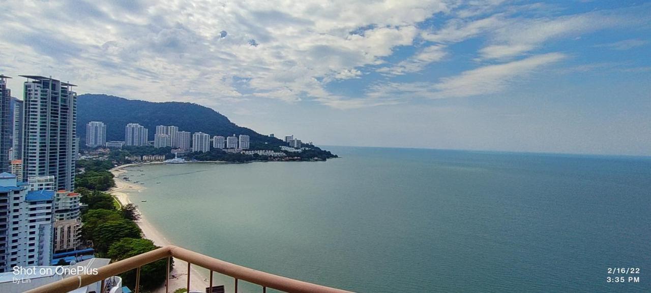 Sea View Paradise Apartment Tanjung Bungah  Exterior photo